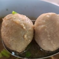 เมนูของร้าน อาเหลียง ก๋วยเตี๋ยวเนื้อตุ๋น ประชานิเวศน์