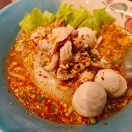 หอมฟุ้ง ก๋วยเตี๋ยวต้มยำ วัดสุทัศน์ (เสาชิงช้า) หอมฟุ้ง ก๋วยเตี๋ยวต้มยำ วัดสุทัศน์ (เสาชิงช้า)