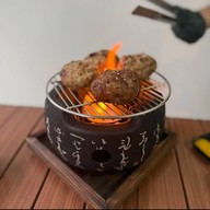 Meat Story ต้นตำรับข้าวหน้าเนื้อ ข้าวหน้าแฮมเบิร์ก อารีย์-สุทธิสาร