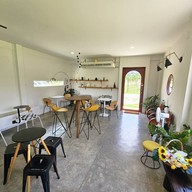 Purr cafe coffee ซอยศรีอุดม