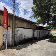 หน้าร้าน Maison au Milieu