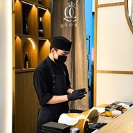 Queen of rolls Queen of rolls