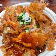 เฮงหอยทอดชาวเล ตลาดต้นสัก