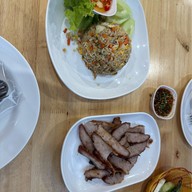 คอหมูย่างคุณยาย -