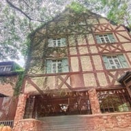 The Scenery Vintage Farm