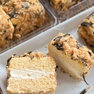 🥐 บ้านขนม  เป็นสุข คาเฟ่ นนทบุรี