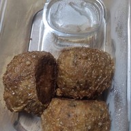 เมนูของร้าน ครัวแต้จิ๋ว ข้าวผัดปู ออส่วน โกยซีหมี่ คั่วไก่ ประตู 1 ตลาดถนอมมิตร