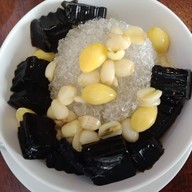 เมนูของร้าน มรกตสยาม หวานเย็นสูตรโบราณ สนามบินน้ำ