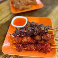 เมนูของร้าน ไก่ทอดสามเหลี่ยมทองคำ