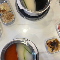 สามก๊กสุกี้ บ็อกซ์เปส รัชโยธิน