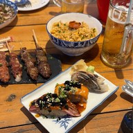 กินลาบ อีสานกายะ บางแสน