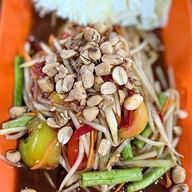 เมนูของร้าน ไก่ทอดสามเหลี่ยมทองคำ