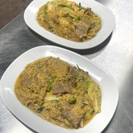 สุกี้แห้ง