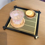 Eri House Thai Massage & Cafe