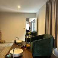 Eri House Thai Massage & Cafe