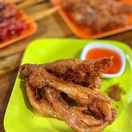 เมนูของร้าน ไก่ทอดสามเหลี่ยมทองคำ