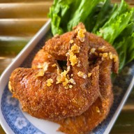 พยุงริมบ่อ