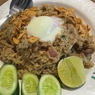 เกี๊ยวจีน-โต๊ะกลม พระรามเก้า Lotus’s Eatery True Digital Park