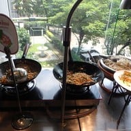 บรรยากาศ Roberto