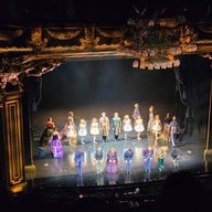 บรรยากาศ เมืองไทยรัชดาลัยเ เธียเตอร์