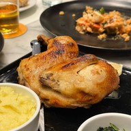 Another Hound Café สยามพารากอน