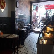 บรรยากาศ เอ็กเต็งผู่กี่ （ 益生甫記） เยาวราช