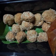 The Loft Burmese Eatery | อาหารพม่า ต้นตำรับ (Udom Suk Soi 5) Udom Suk