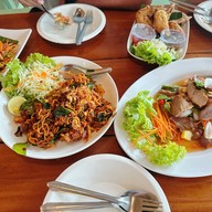 ตำนิยม คาเฟ่ ตำนิยม คาเฟ่