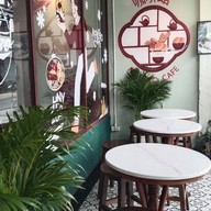 หน้าร้าน Newtro Cafe กาแฟ ขนมหวาน โทสต์ เค้ก อาหารเช้า บรรทัดทอง