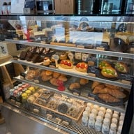 Ratchaburi Dairy Farm Café แฟลกชิปสโตร์