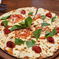 เมนูของร้าน On the Table เอสพลานาดรัชดา