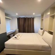 โรงแรมซีทาวน์เวอร์