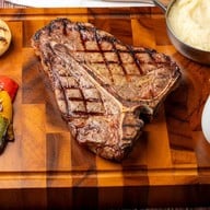El Toro Steakhouse พร้อมพงษ์