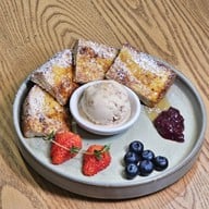 T'IN Cafe and Tea Experience Space