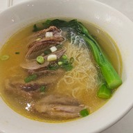 Hung's Delicacies hong kong Air port