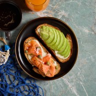 GULF Cafe' & Eatery - โรงแรมไนซ์เรสซิเดนซ์