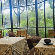 บรรยากาศ Café et Noús Ramkhamhaeng 118