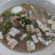 ก๋วยจั๊บปาเต ถนนคลังอาวุธ คลังอาวุธ