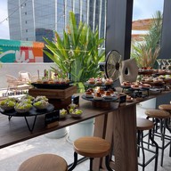 Moxy Bar & Restaurant