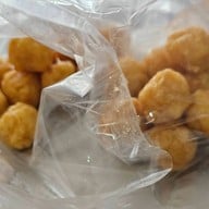 เจ๊เจี่ย เย็นตาโฟ ติดธนาคารไทยพาณิชย์ ริมถนนพระราม4