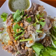 ต้มเนื้อพริกลาบ