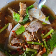 ต้มเนื้อพริกลาบ