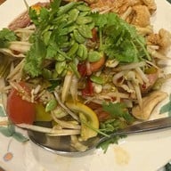 Kumpoon Central World