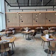 Moxy Bar & Restaurant