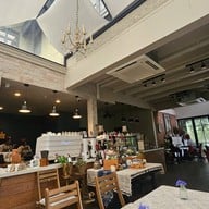 บรรยากาศ Café et Noús Ramkhamhaeng 118