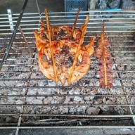 ไก่ย่างร้านลุงจ่อย