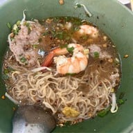 เปลว ก๋วยเตี๋ยวต้มยำโบราณนครปฐม เทเวศร์