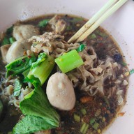 เมนูของร้าน ร้านก๋วยเตี๋ยวเรือแม่ประไพ