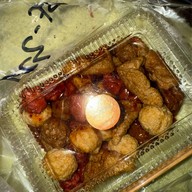 เอสคอฟฟี่ + ตำนานลูกชิ้นทอดจอมยุทธ ซอยสุขสวัสดิ์