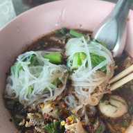 เมนูของร้าน ร้านก๋วยเตี๋ยวเรือแม่ประไพ